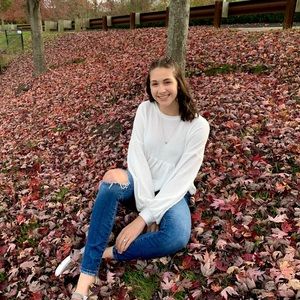 Meet your Posher, Julia